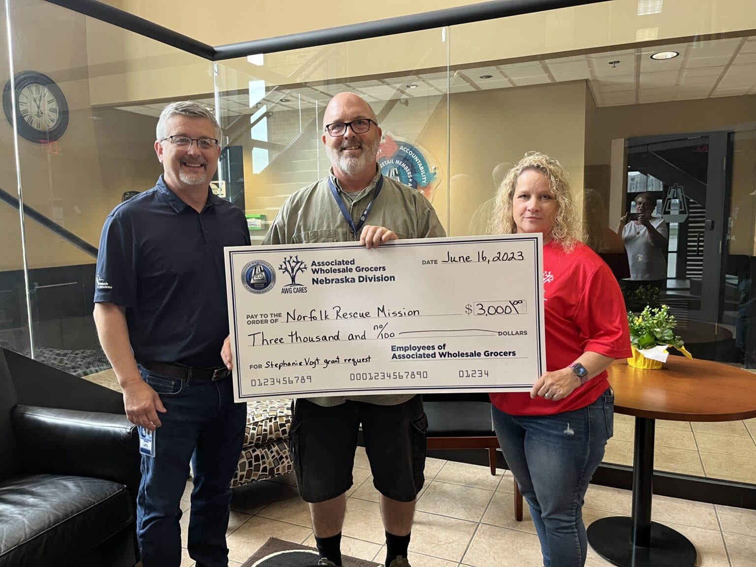 Norfolk Rescue Mission Receives AWG Cares Award Grant Associated